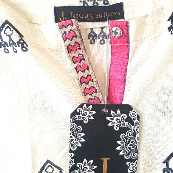 Girls' kurta/dress - Picture 4 of 5